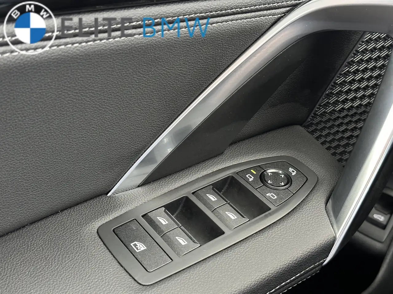 BMW X1 снимка BMW X1