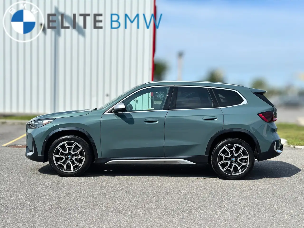BMW X1 снимка BMW X1