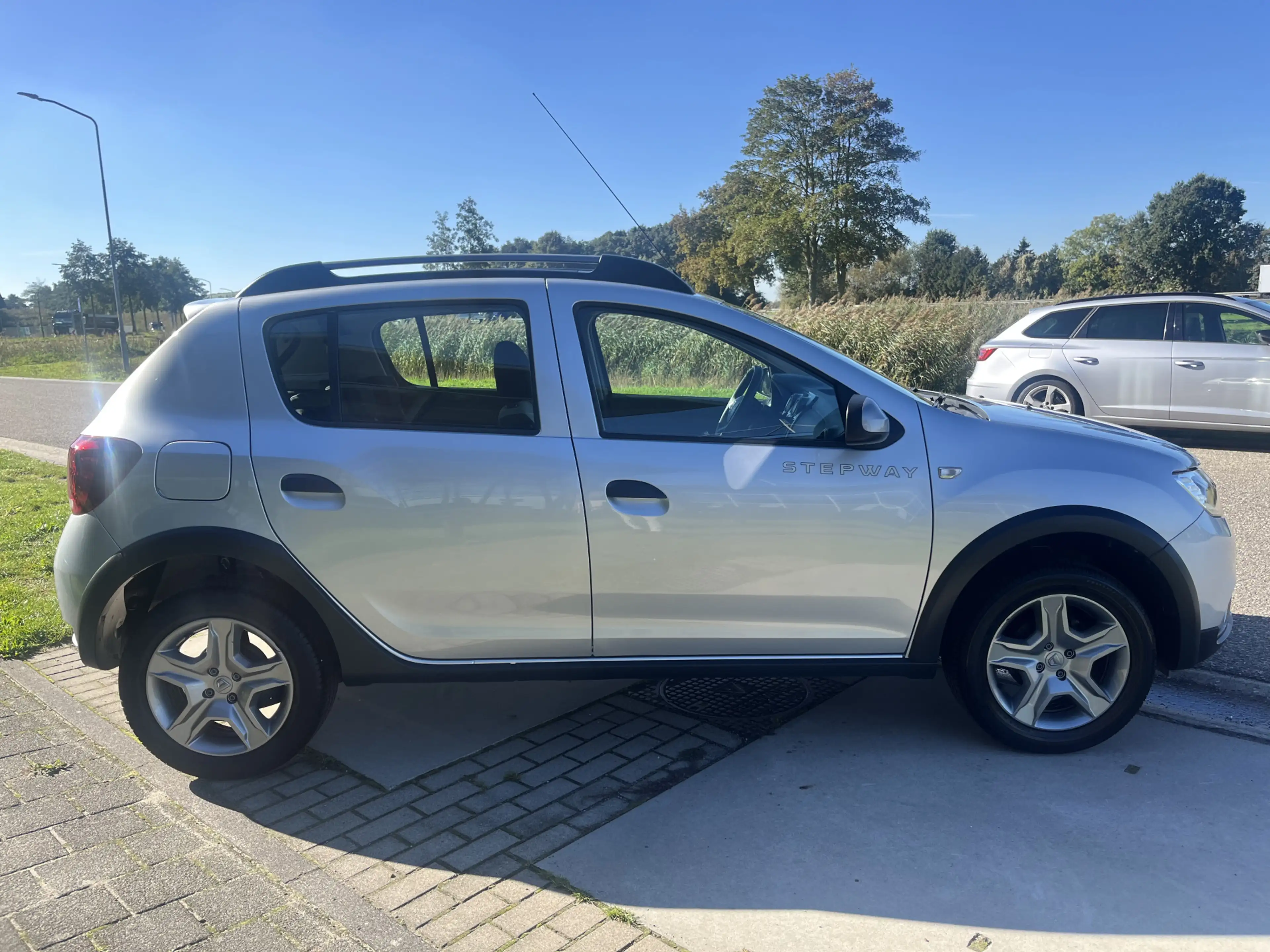 Dacia Sandero Stepway 0.9 TCe / Camera / Parkeerhulp A / Cruise — photo 9
