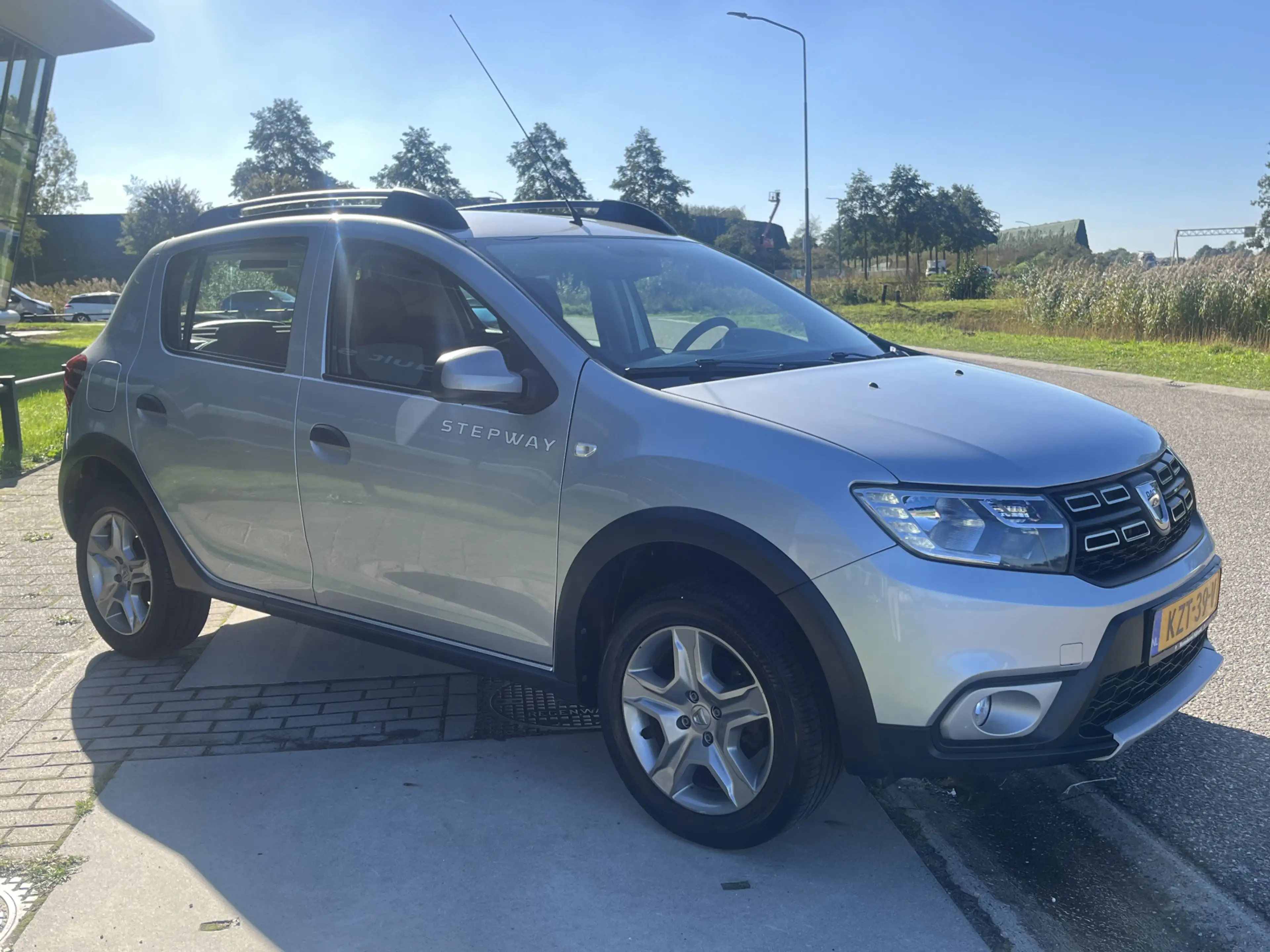 Dacia Sandero Stepway 0.9 TCe / Camera / Parkeerhulp A / Cruise — photo 5