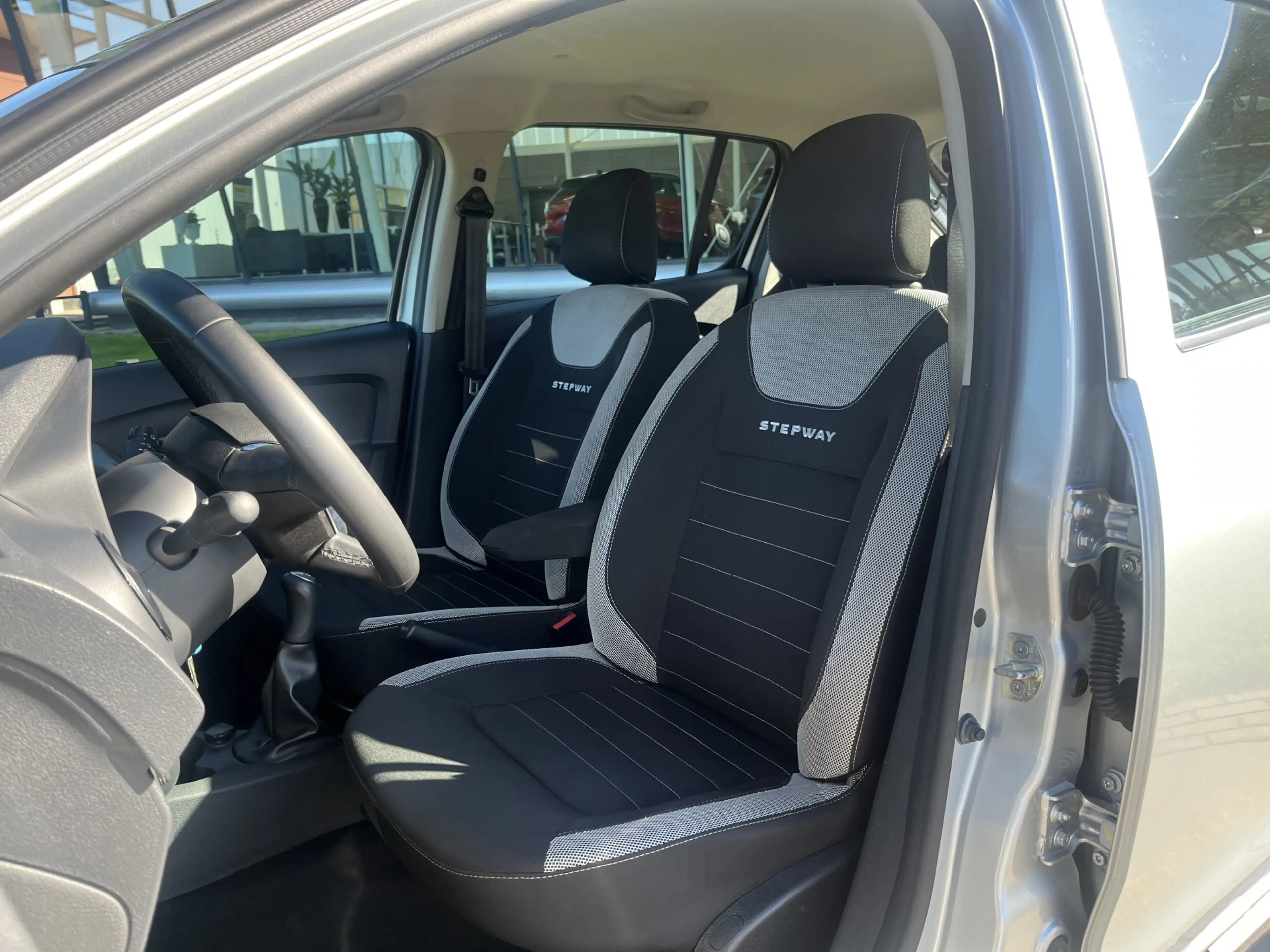 Dacia Sandero Stepway 0.9 TCe / Camera / Parkeerhulp A / Cruise — photo 12
