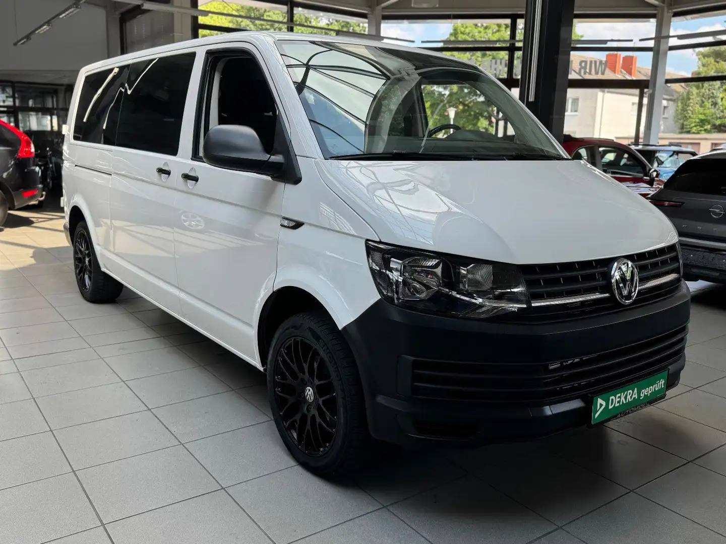 Volkswagen T6 Kombi -lang *Automatik/DSG*8-Sitzer*AHK* Wit - 2