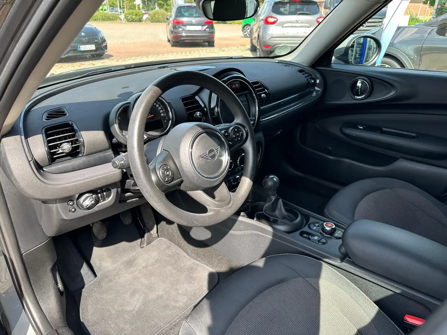 MINI One 1.5 Clubman Salt *PDC *SHZ *USB/BT Grau - 2