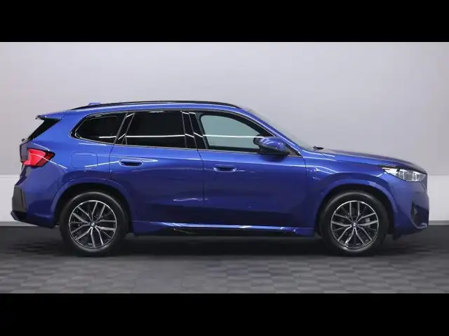 BMW X1 view 3