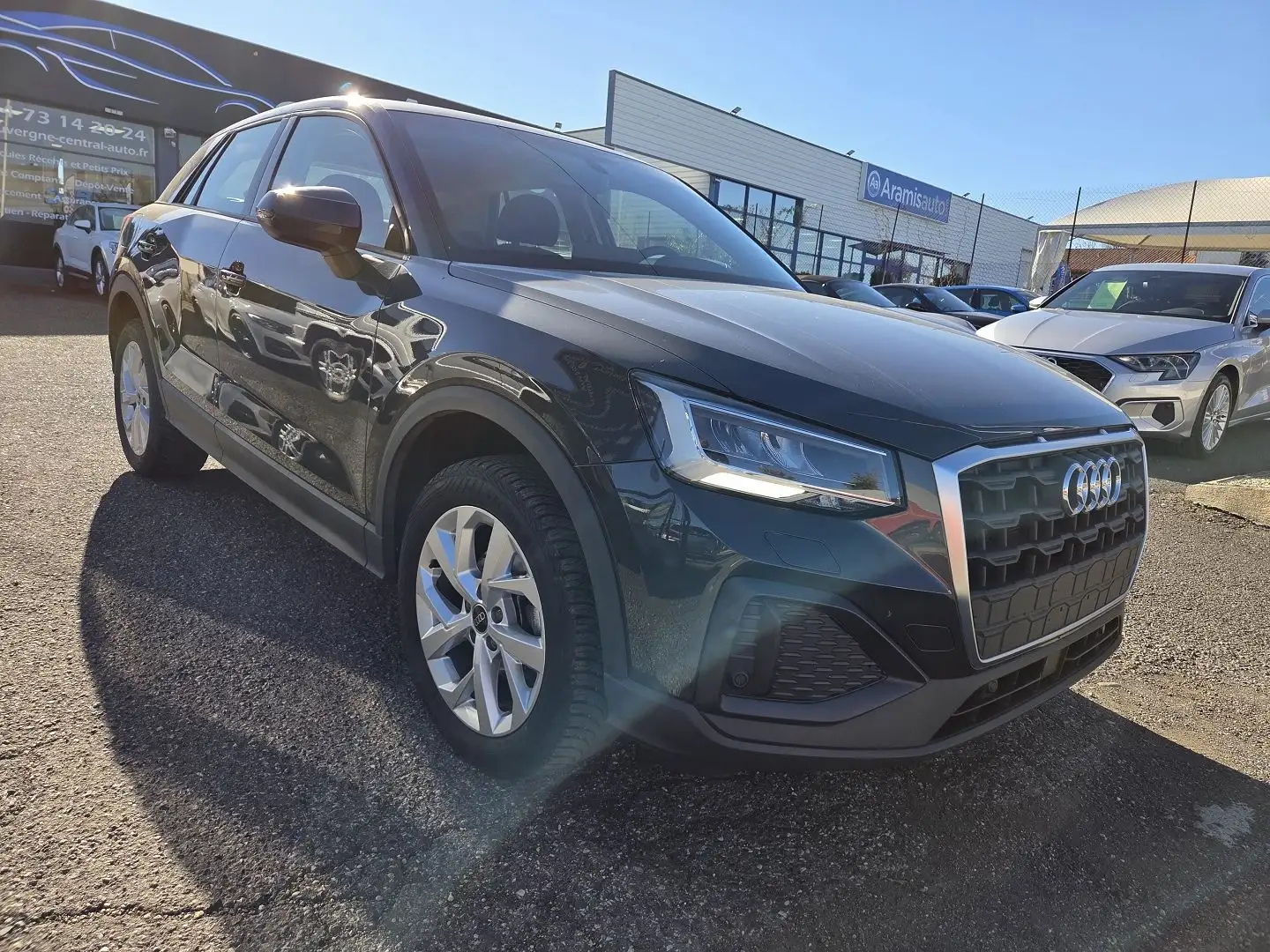 Audi Q2 30 TFSI 110CH DESIGN Gris - 1