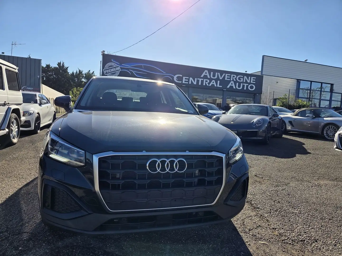 Audi Q2 30 TFSI 110CH DESIGN Gris - 2