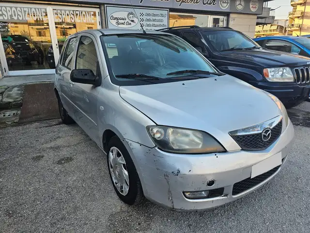 Mazda 2 BERLINA 1.4 DIESEL 68CV - PER NEOPATENTATI