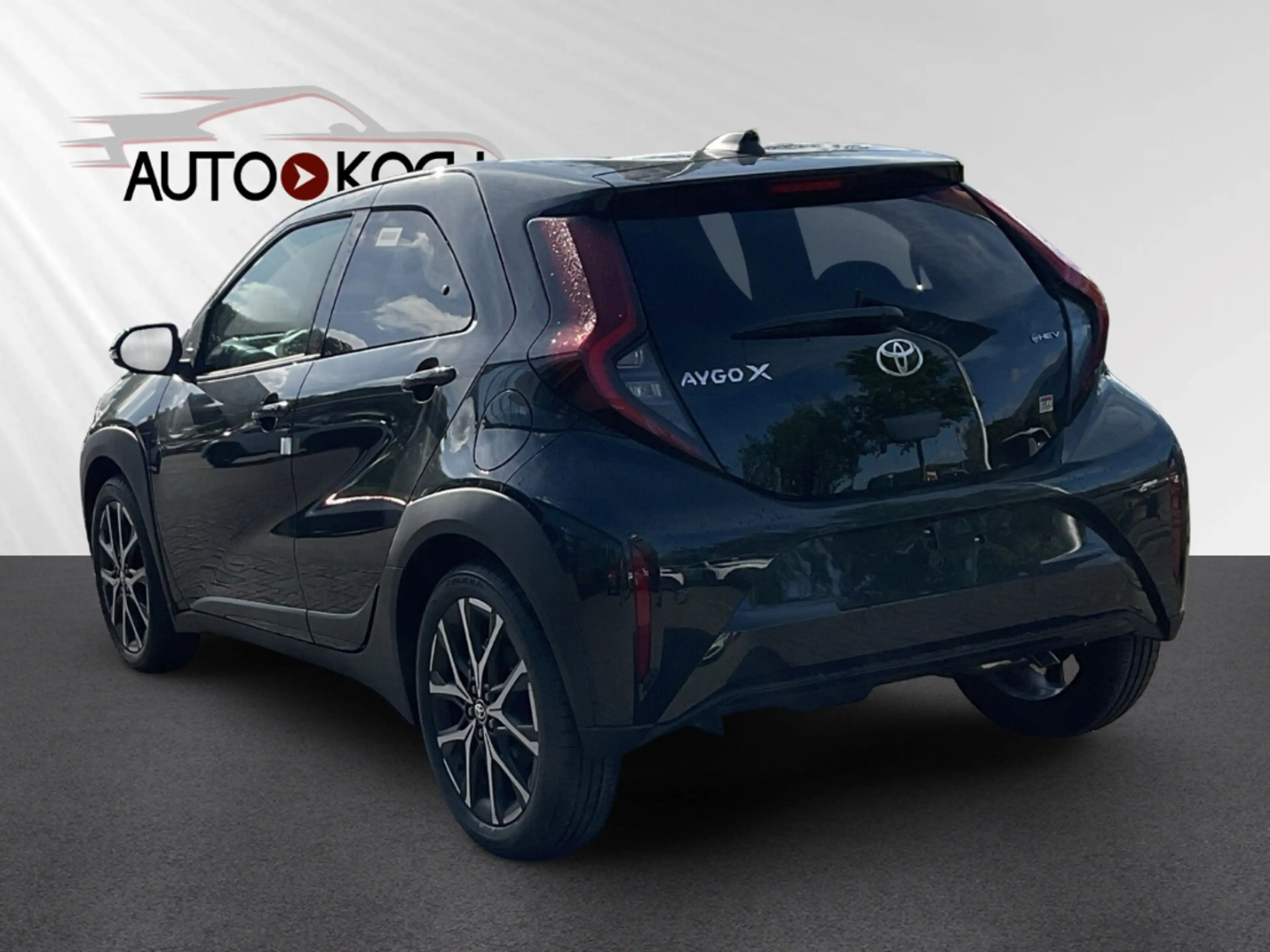 Toyota Aygo X Hybrid GR SPORT JBL LED Apple CarPlay Android Auto — photo 4