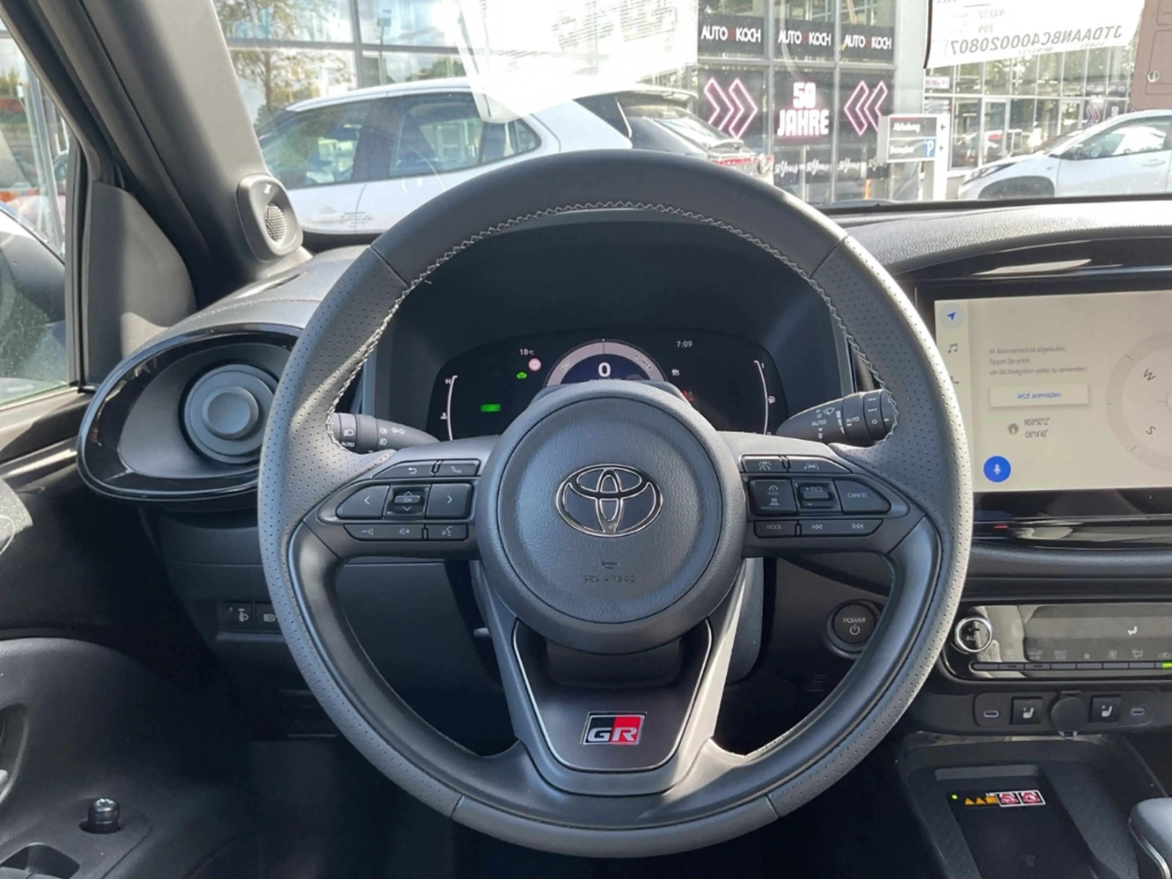 Toyota Aygo X Hybrid GR SPORT JBL LED Apple CarPlay Android Auto — photo 13