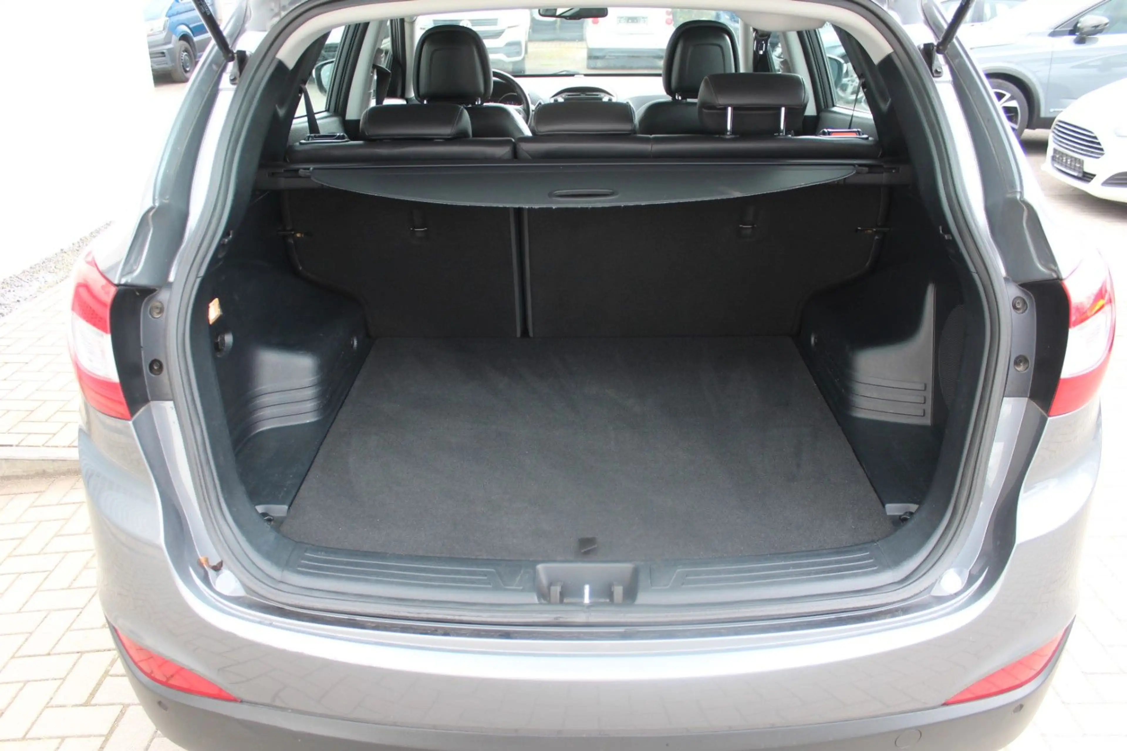 Hyundai iX35 Trend 2WD Navi+Klima — photo 11