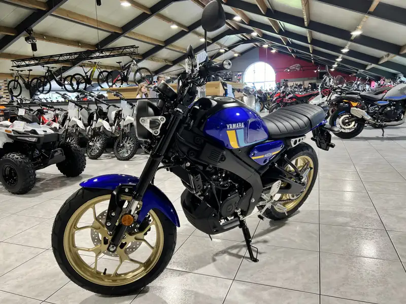 Yamaha XSR 125 - foto 2