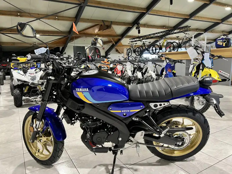 Yamaha XSR 125 - foto 4