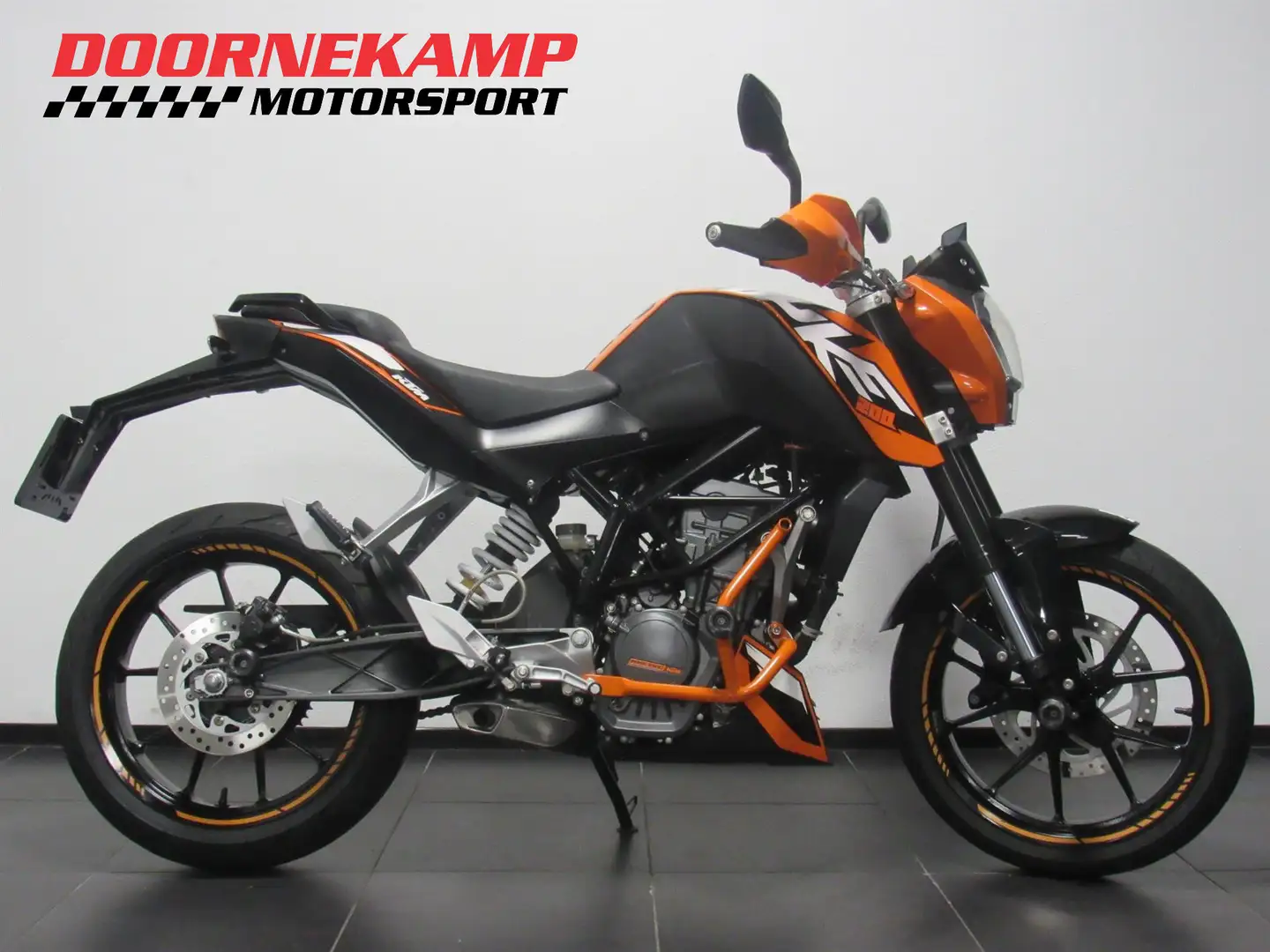 KTM 200 Duke Oranje - 1