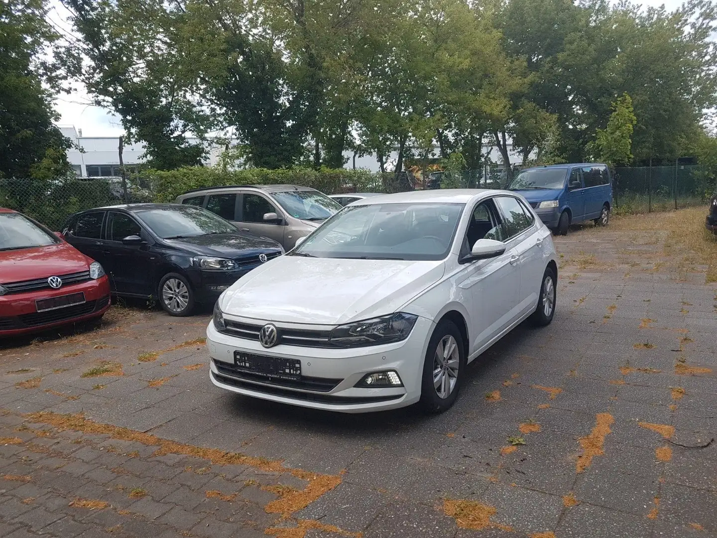 Volkswagen Polo VI Comfortline 1,0 Klima Sitzheizung,,Hagel Weiß - 1