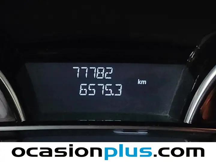 Renault Clio TCe eco2 Energy Limited 2016, foto 8