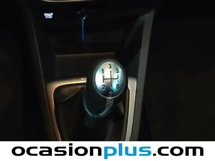 Renault Clio TCe eco2 Energy Limited 2016, foto 5