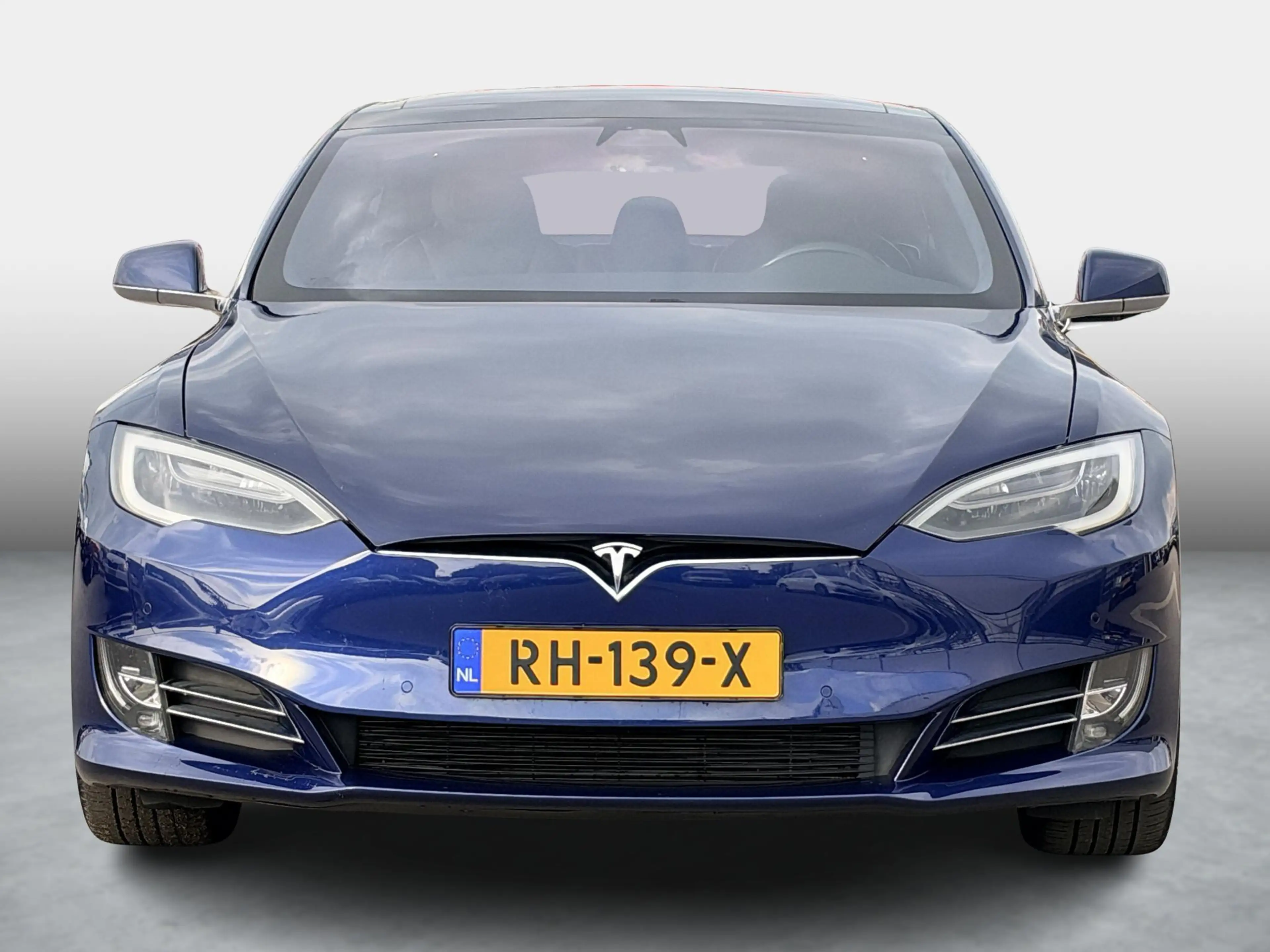 Tesla Model S 75D Base SoH 86% / Superchargen / Full Self-Drivin — photo 18