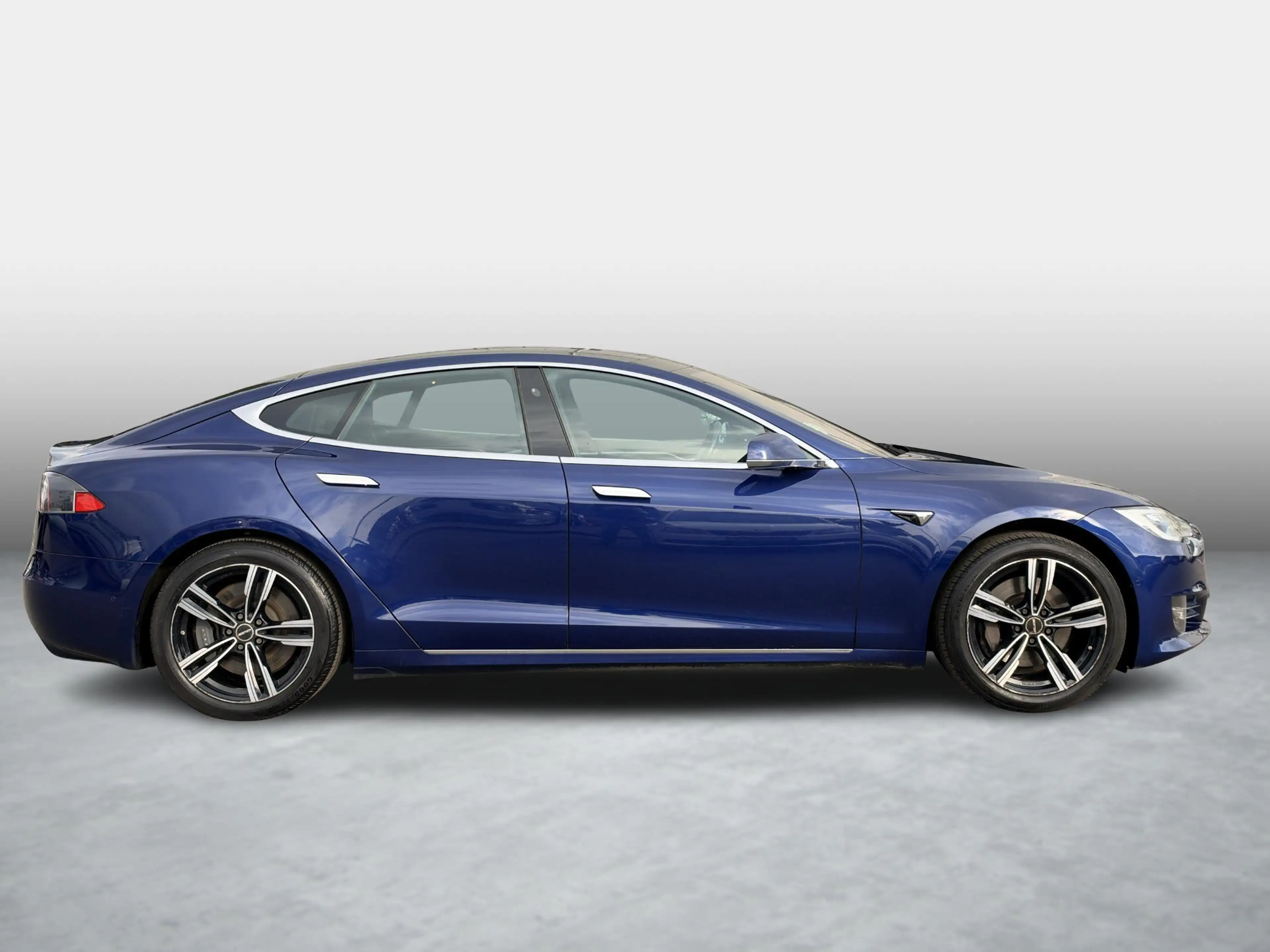Tesla Model S 75D Base SoH 86% / Superchargen / Full Self-Drivin — photo 12