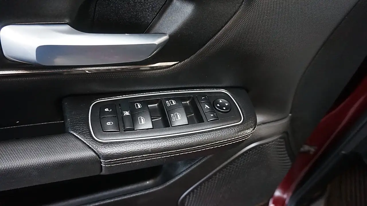 Dodge RAM 2023 — фото 15