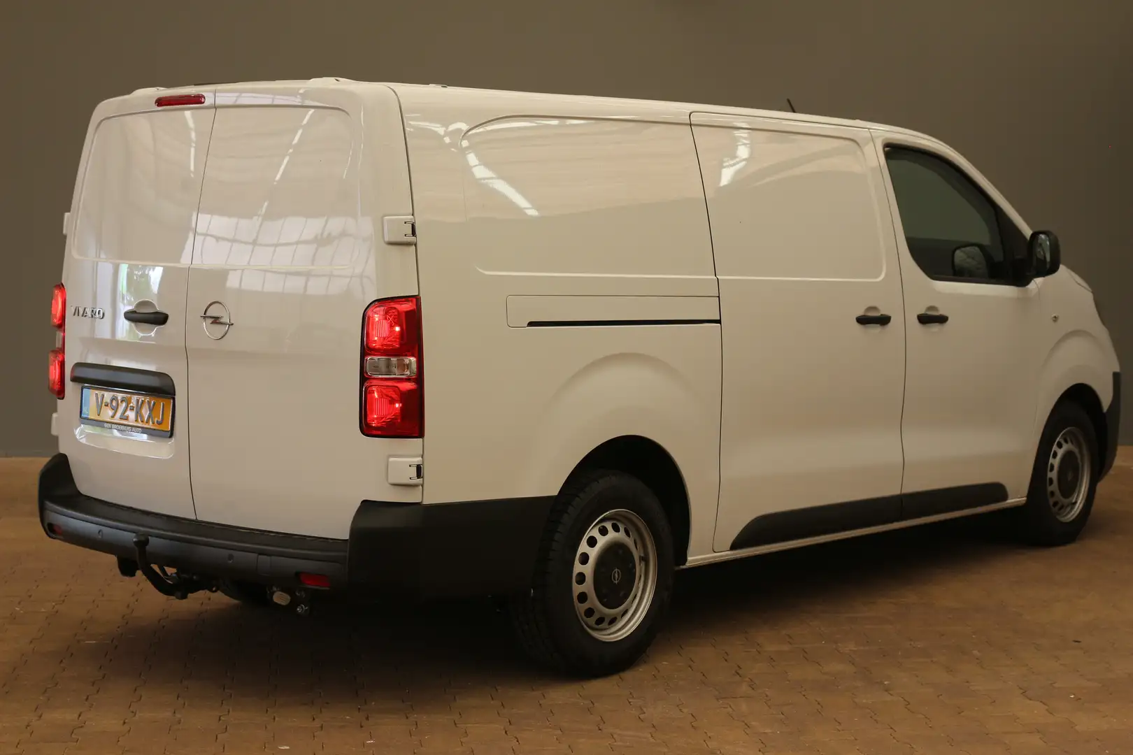 Opel Vivaro 2.0 Diesel 145 L3 |City Pakket | Afneembare trekha Wit - 2