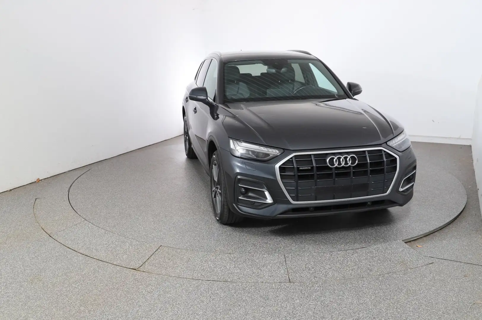 Audi Q5 40 TDI quattro intense Grau - 2
