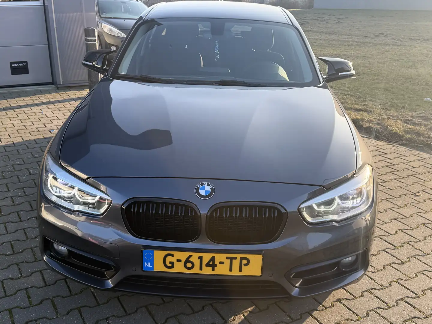 BMW 125 Sport Grau - 2