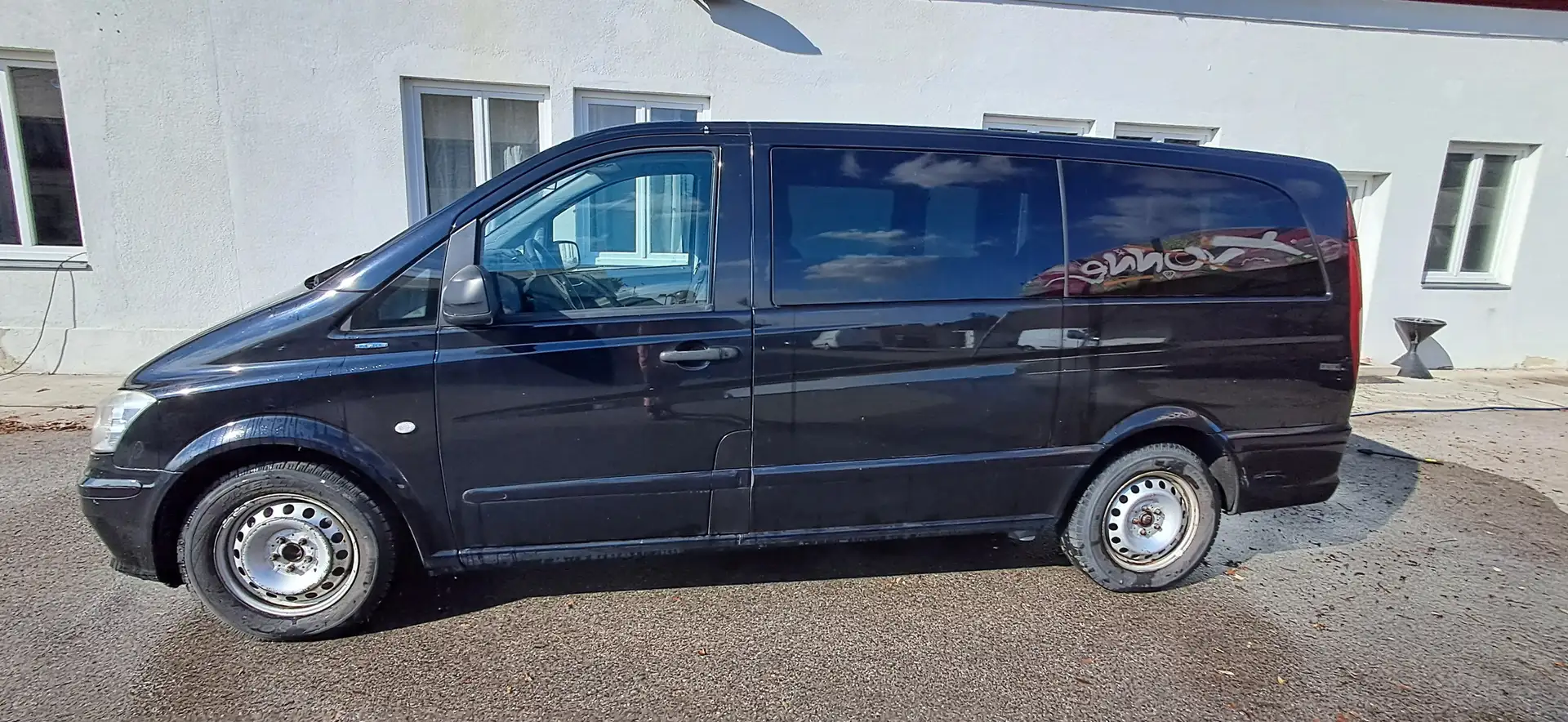 Mercedes-Benz Vito Vito 113 CDI Worker BlueEfficiency lang Worker Schwarz - 2