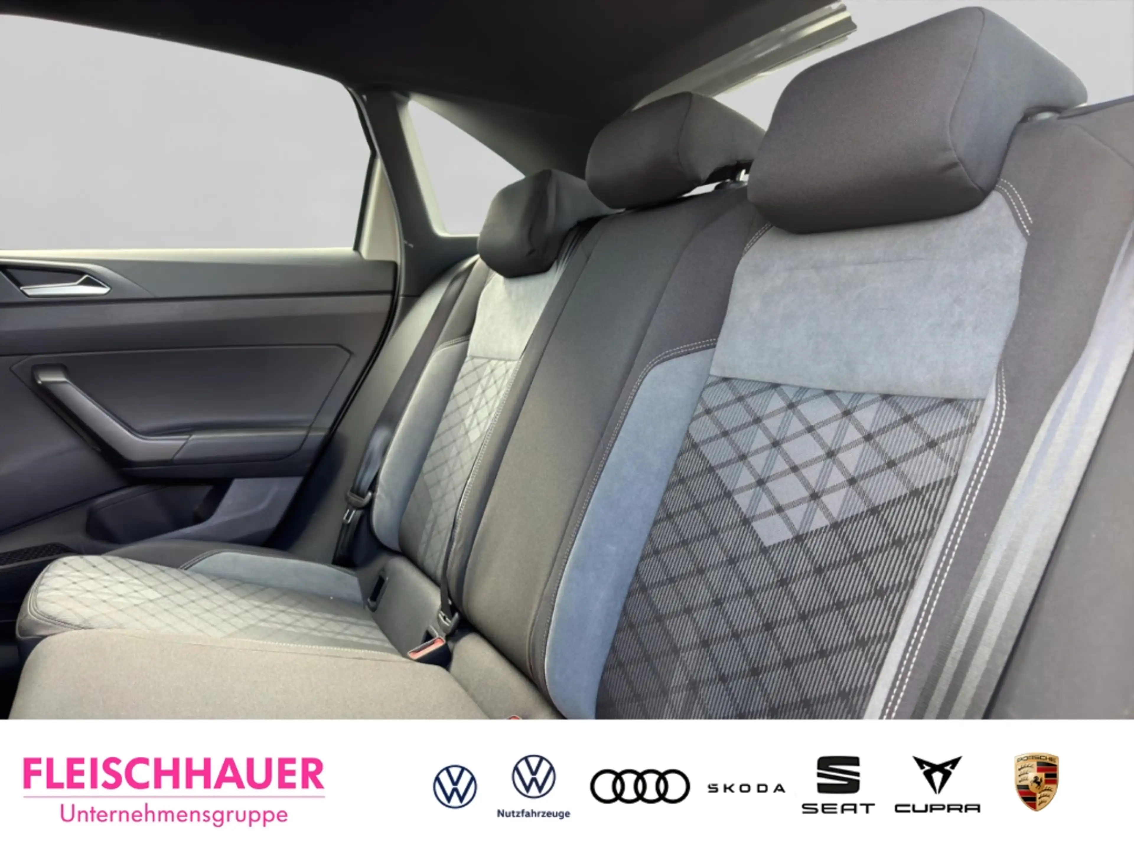 Volkswagen Taigo R-Line 1.0 Assist., LED, — photo 12