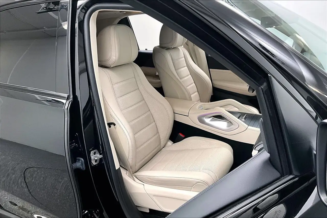 Mercedes-Benz GLE снимка Mercedes-Benz GLE