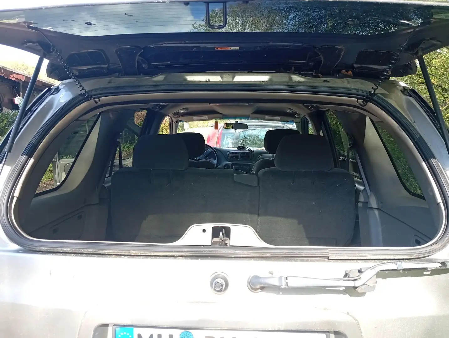 Chevrolet Trailblazer LZ Beige - 2