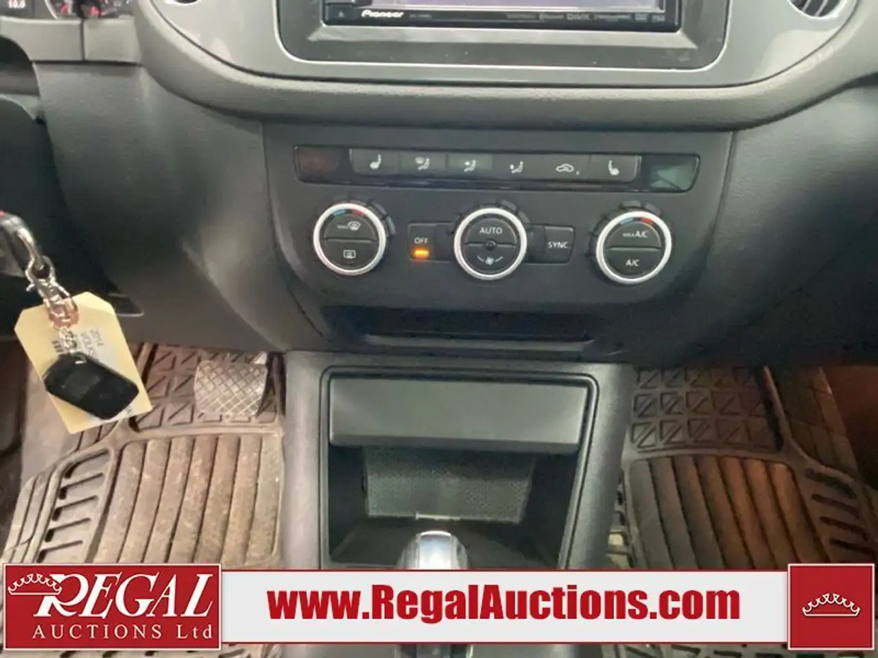 Volkswagen Tiguan снимка Volkswagen Tiguan