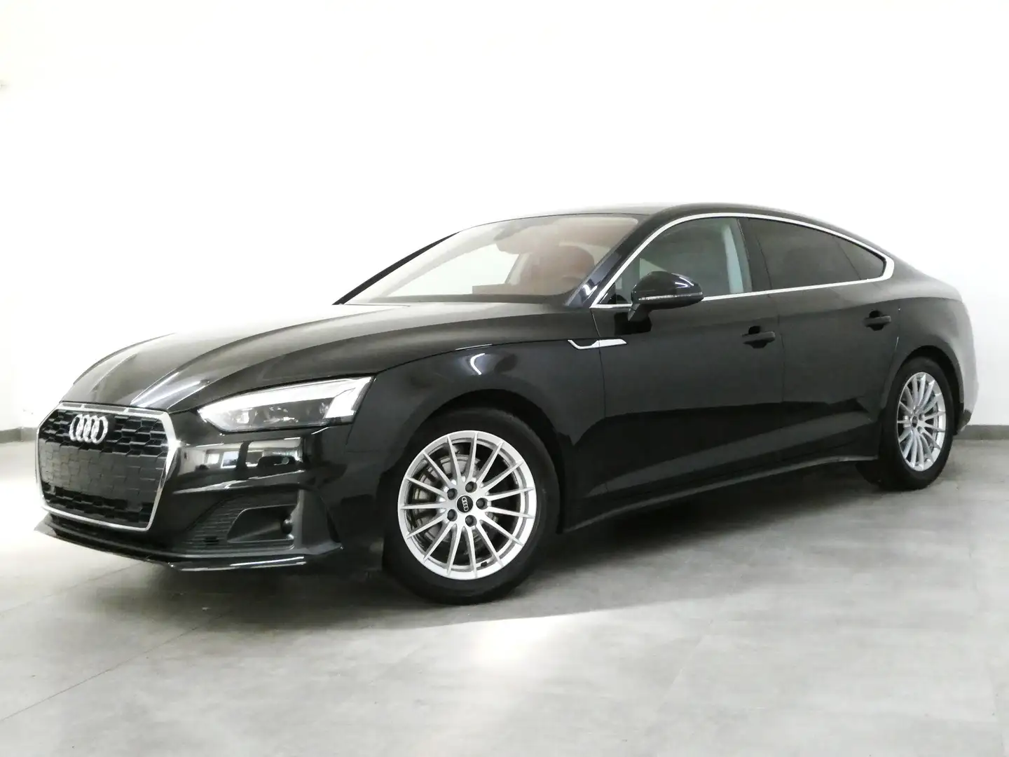 Audi A5 SB 35 TDI Matrix Navi ACC Sportsitze Head-up R-Kamera App DAB 5-Sitzer Sitzh-vo&hi beh.-Lenkrad/Wss Schwarz - 1