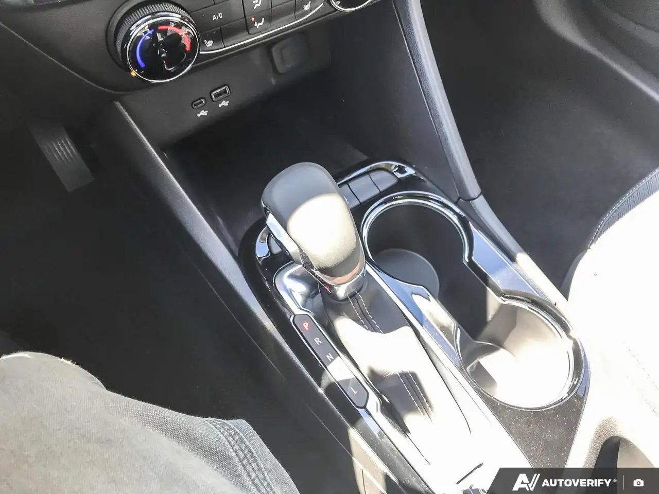 Buick Encore снимка Buick Encore