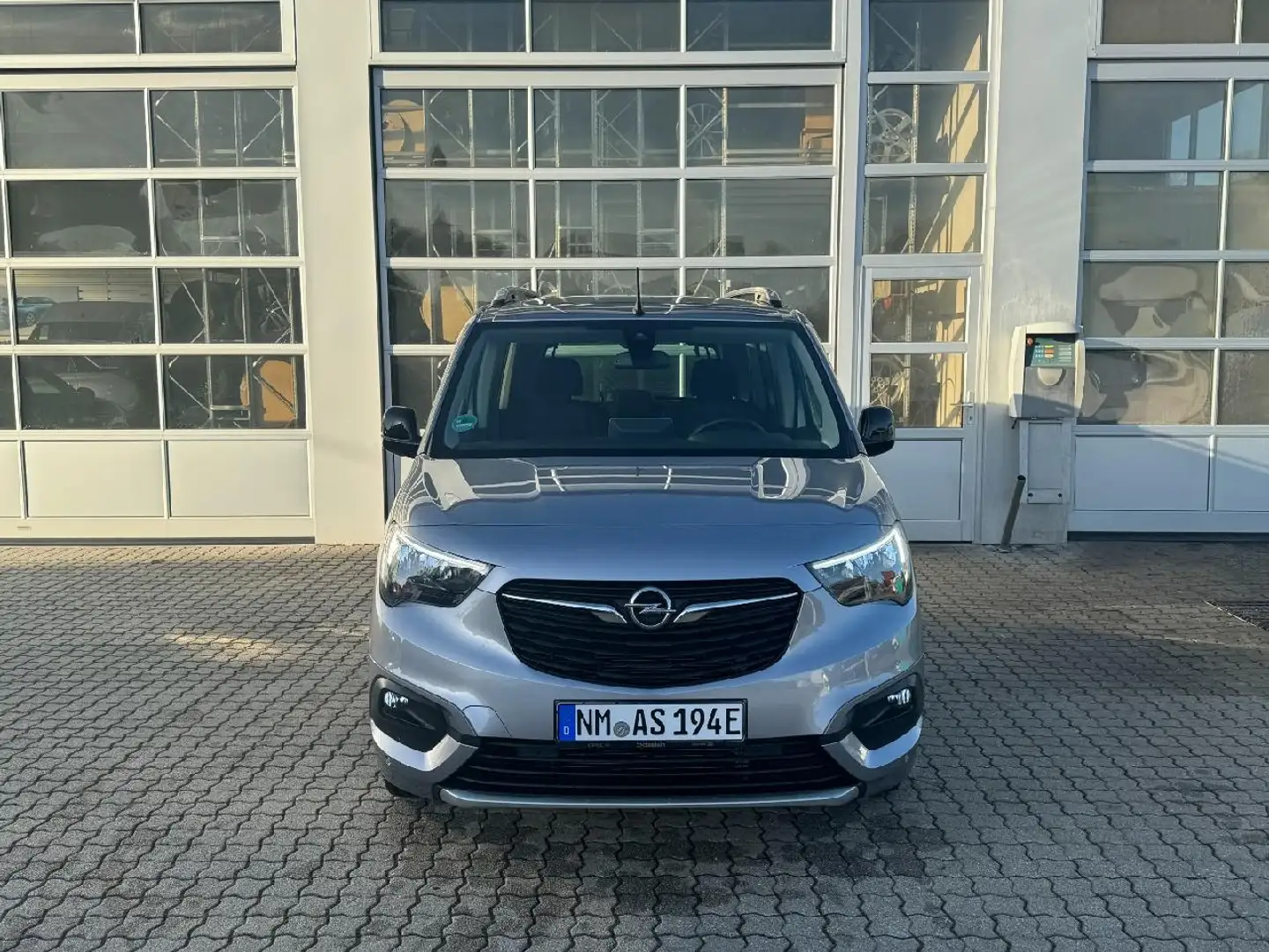 Opel Combo-e Life E Ultimate *NAVI*LED*Sicht-Paket* Šedá - 2