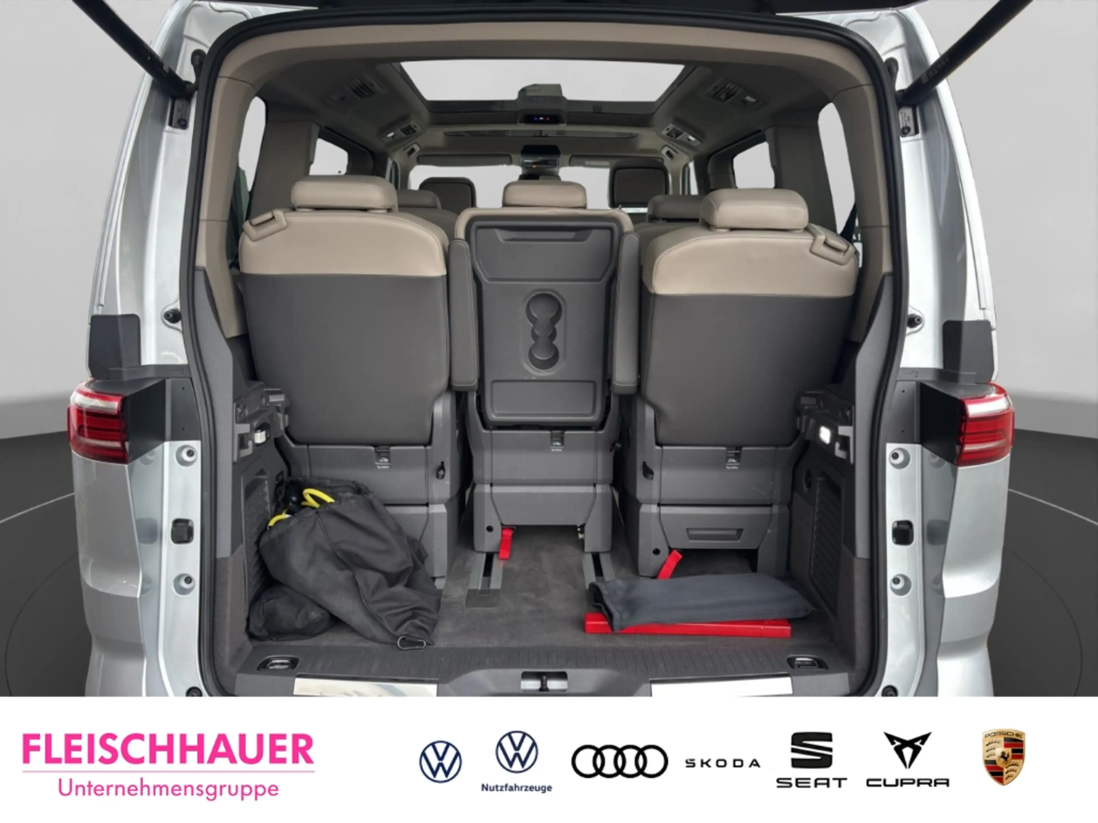 Volkswagen Transporter eHybrid Style DSG+AHK+NAVI+SHZ+ACC — photo 7