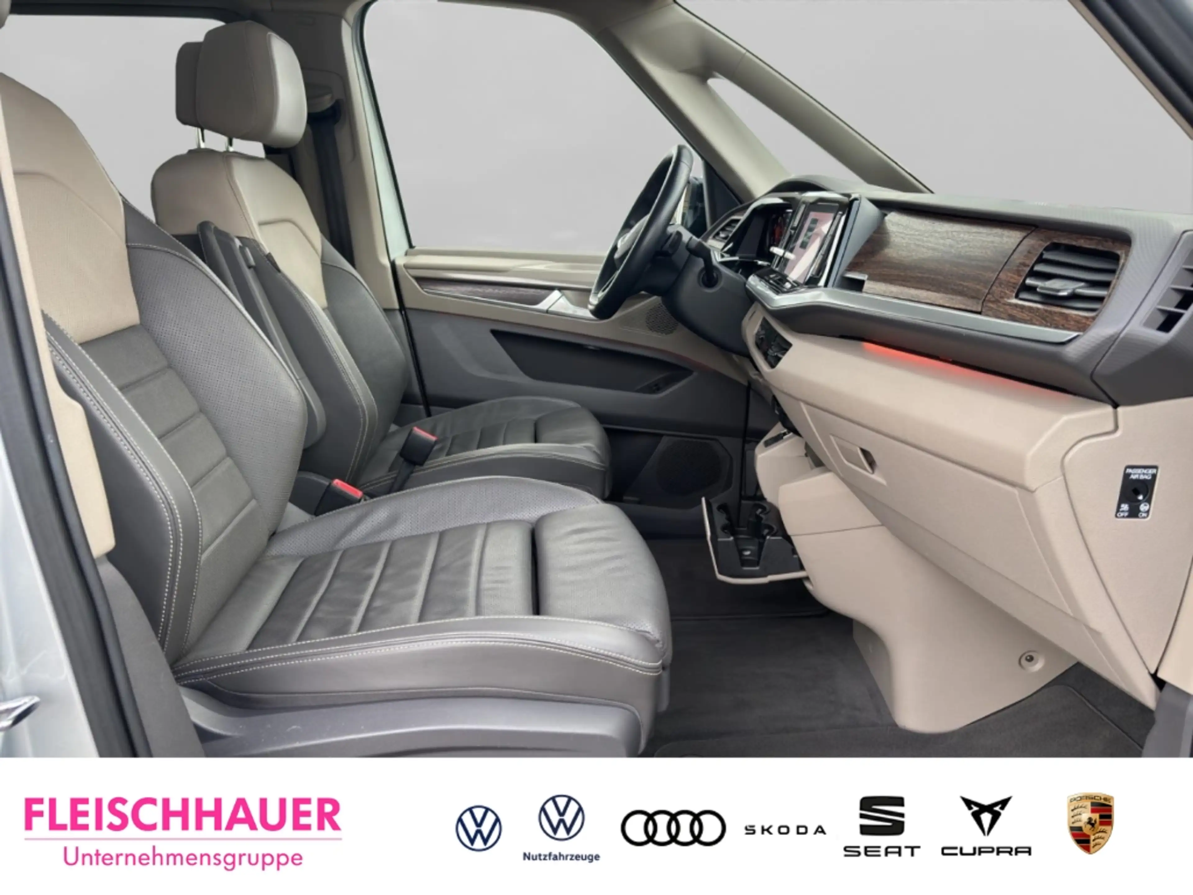 Volkswagen Transporter eHybrid Style DSG+AHK+NAVI+SHZ+ACC — photo 12