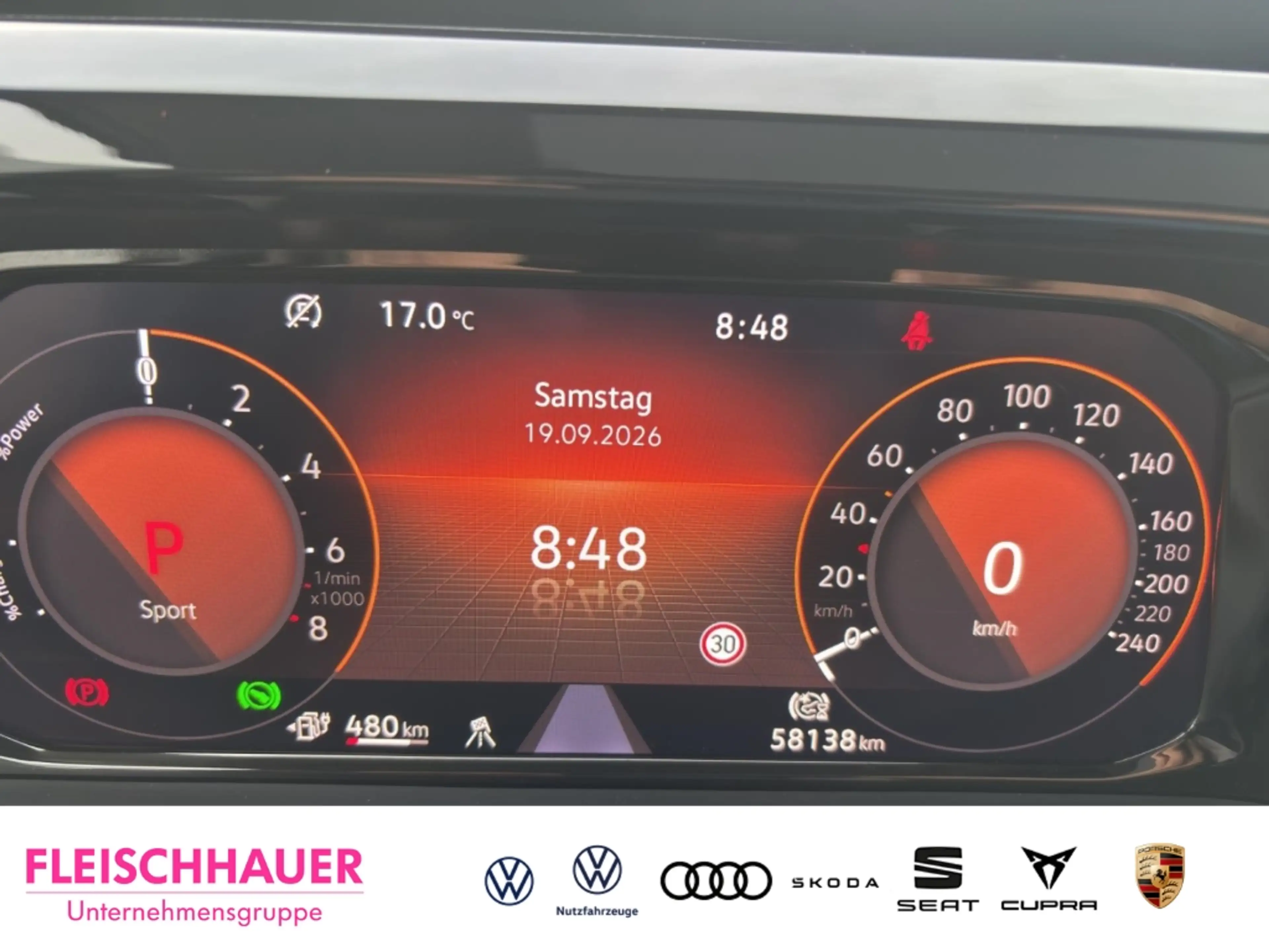Volkswagen Transporter eHybrid Style DSG+AHK+NAVI+SHZ+ACC — photo 20