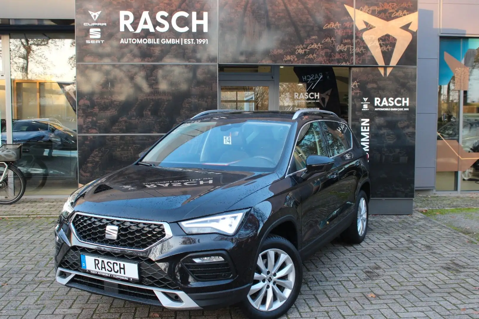 SEAT Ateca Style 1.5 TSI DSG+LED+AHK+NAVI+RFK+SHZ+ACC Schwarz - 1