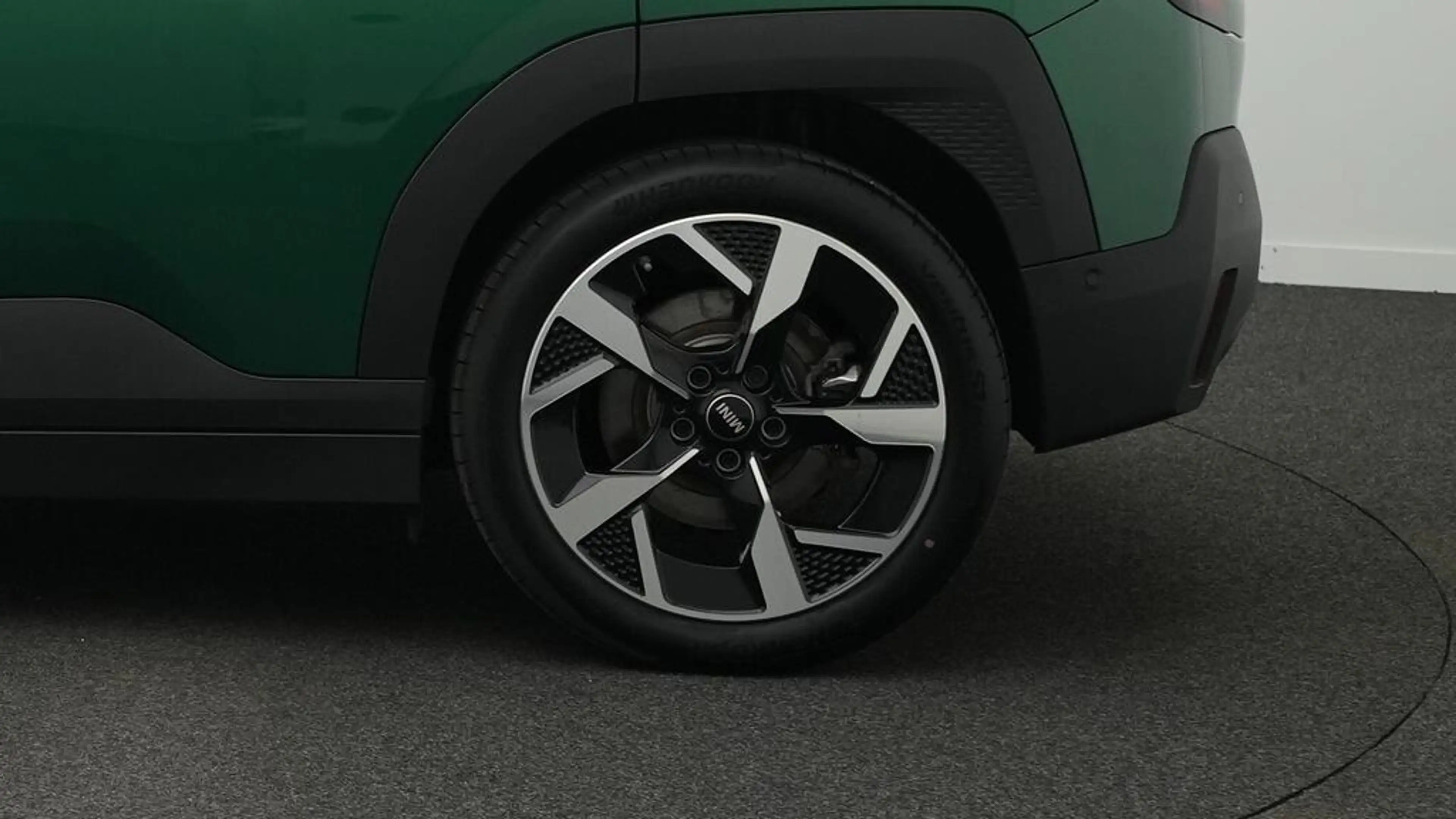 MINI Aceman Classic Trim — photo 13