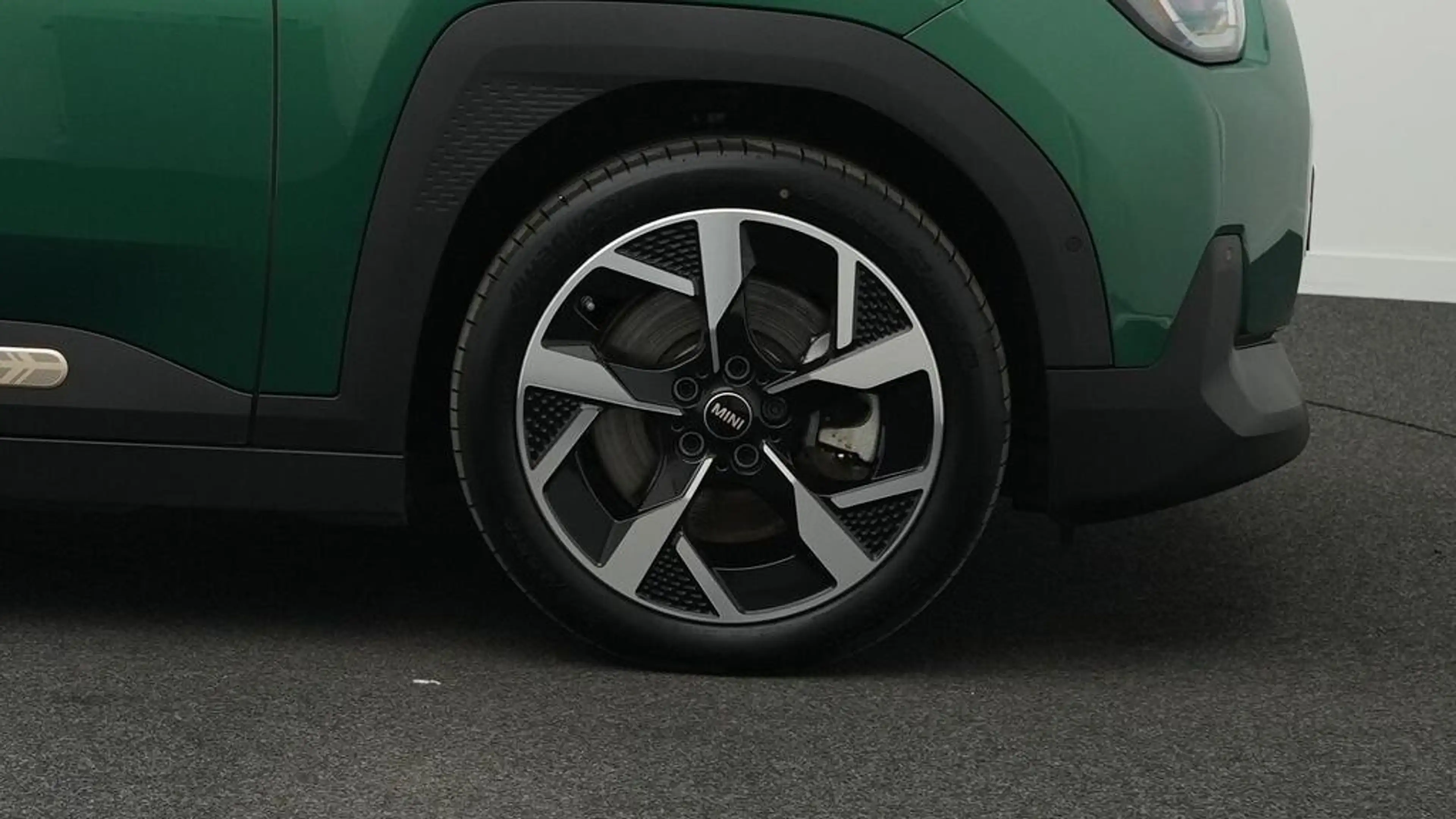 MINI Aceman Classic Trim — photo 10