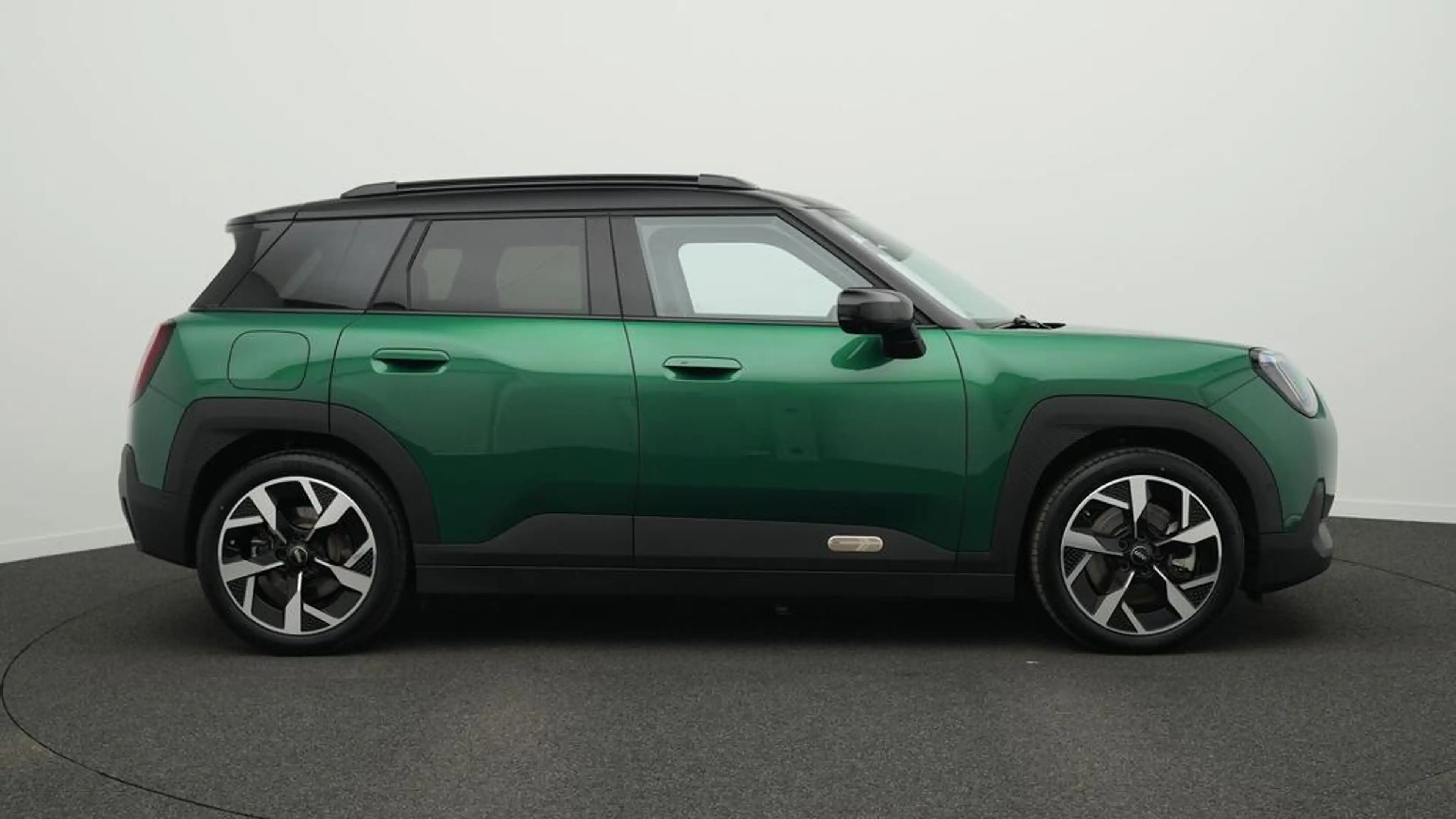 MINI Aceman Classic Trim — photo 3