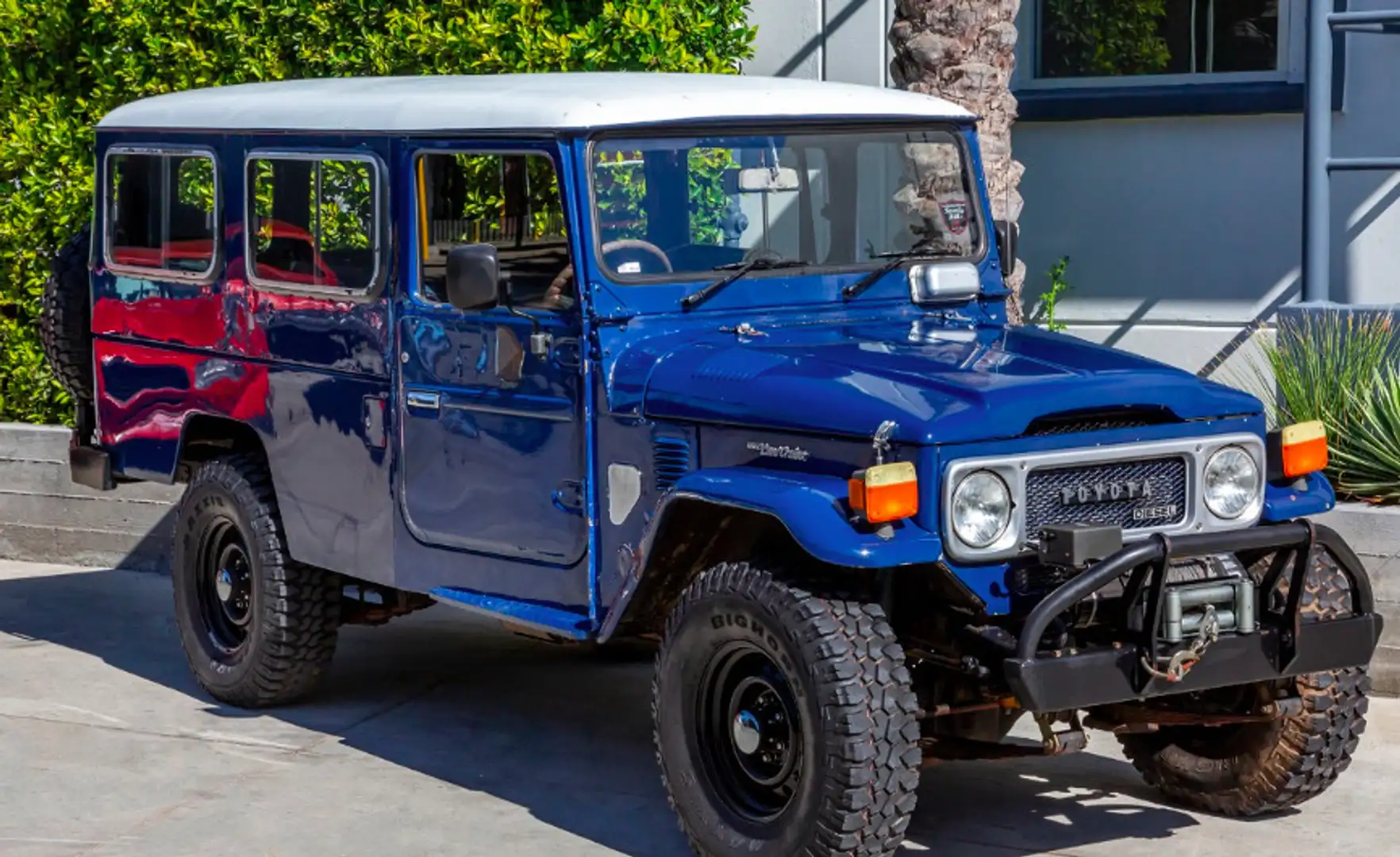 Toyota Land Cruiser HJ47 Troopy - 2