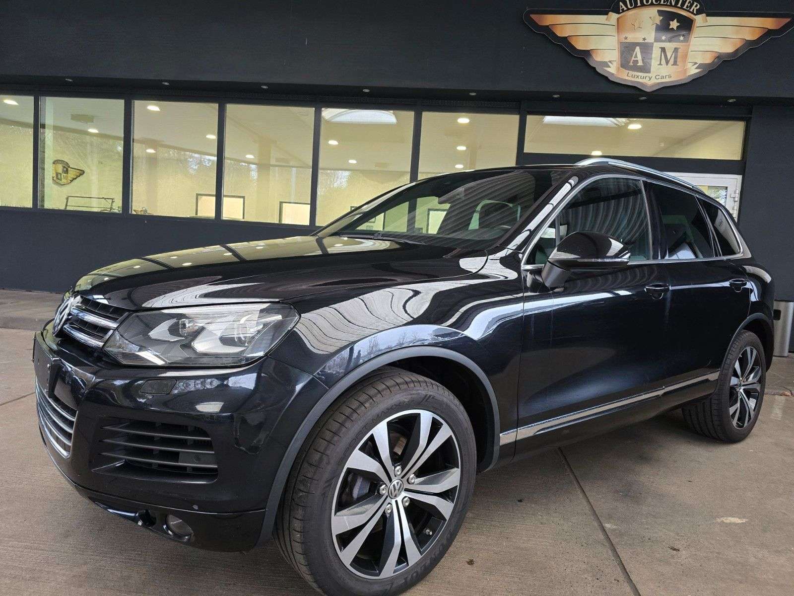 Second hand Volkswagen Touareg 3.0 TDI