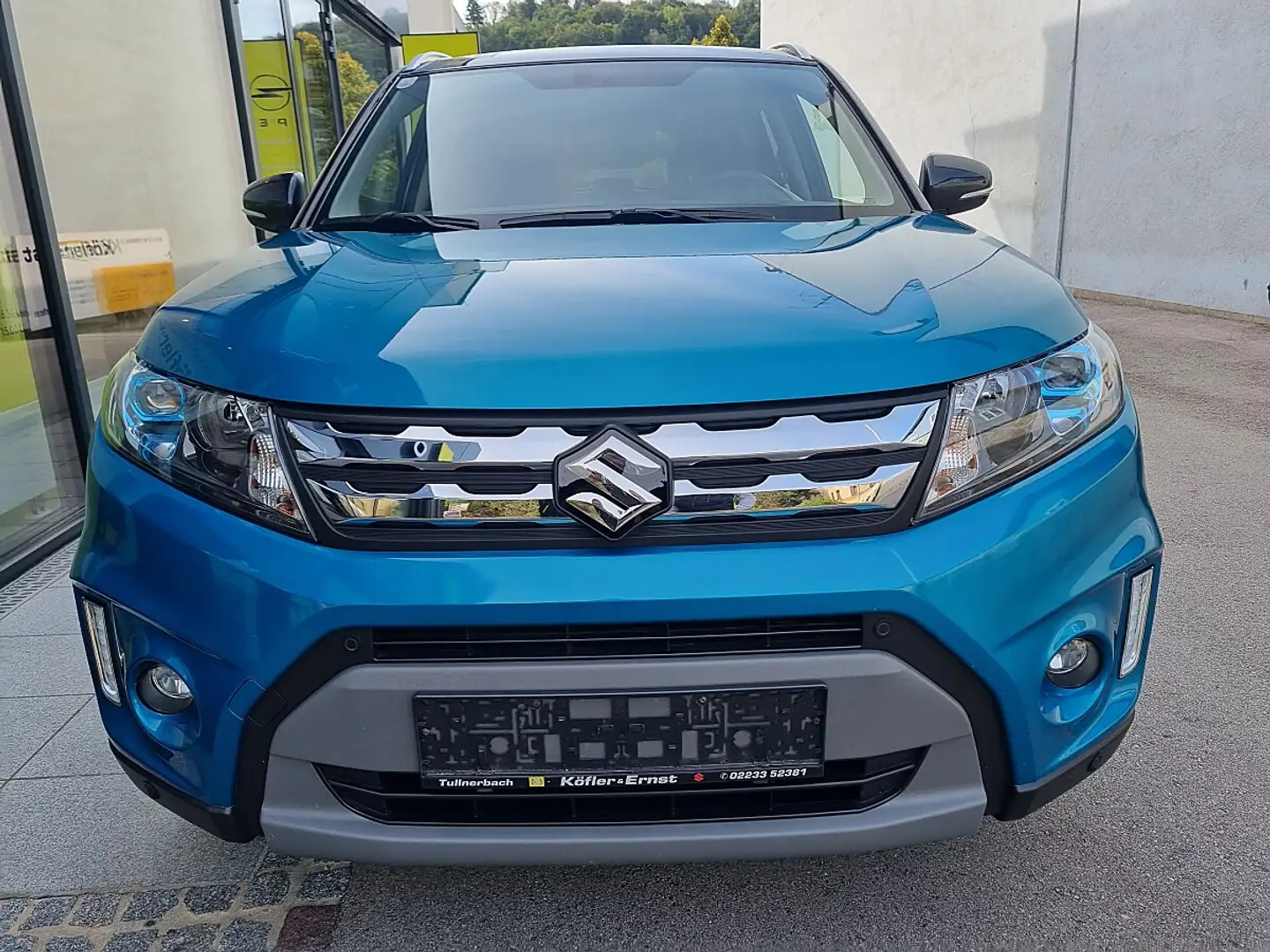Suzuki Vitara 1,6 4WD Flash Aut. Blau - 2