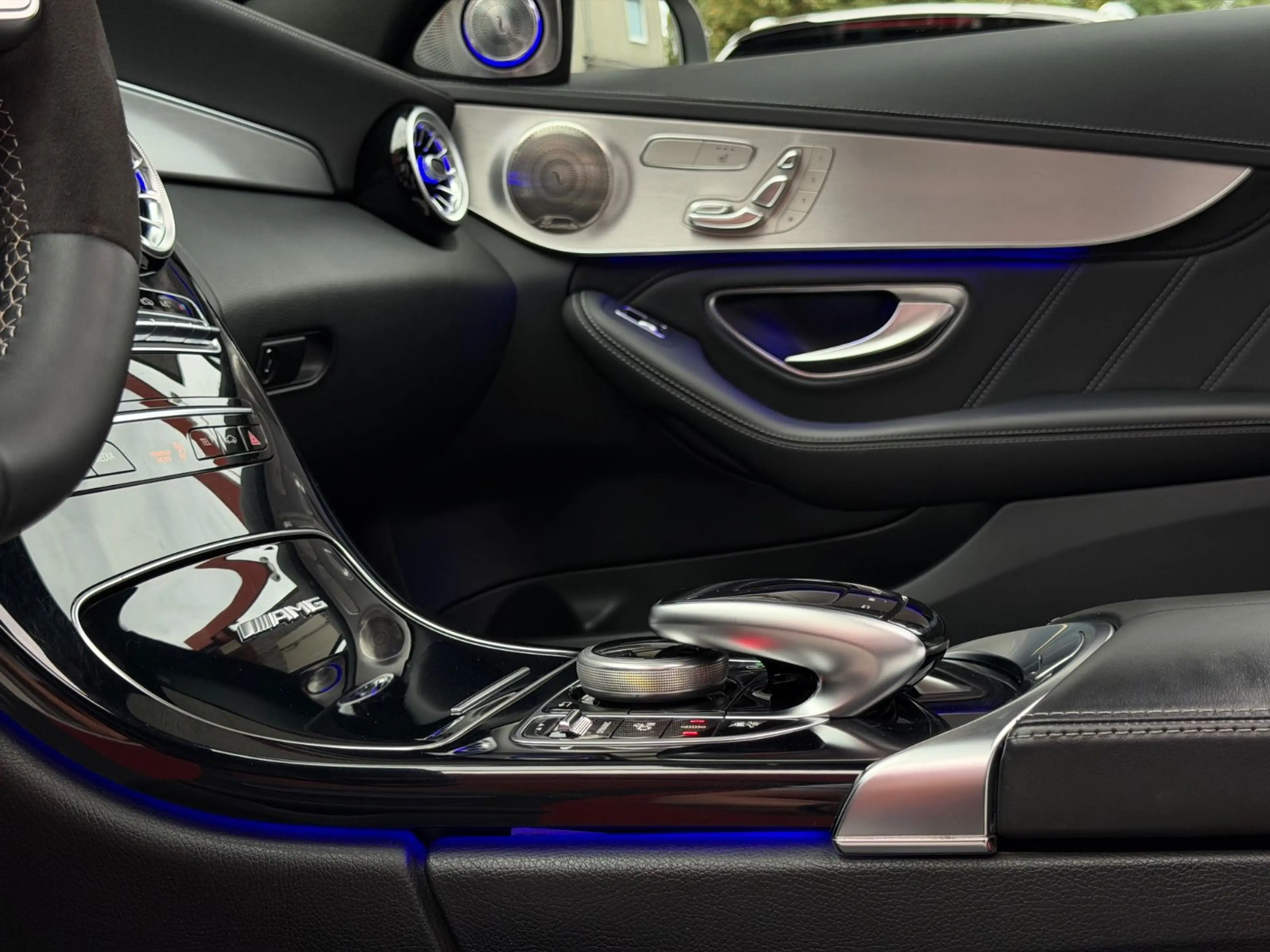 Mercedes-Benz C 63 AMG Lim NAVI/LED/PANORAMA/360°KA/HUD — photo 12
