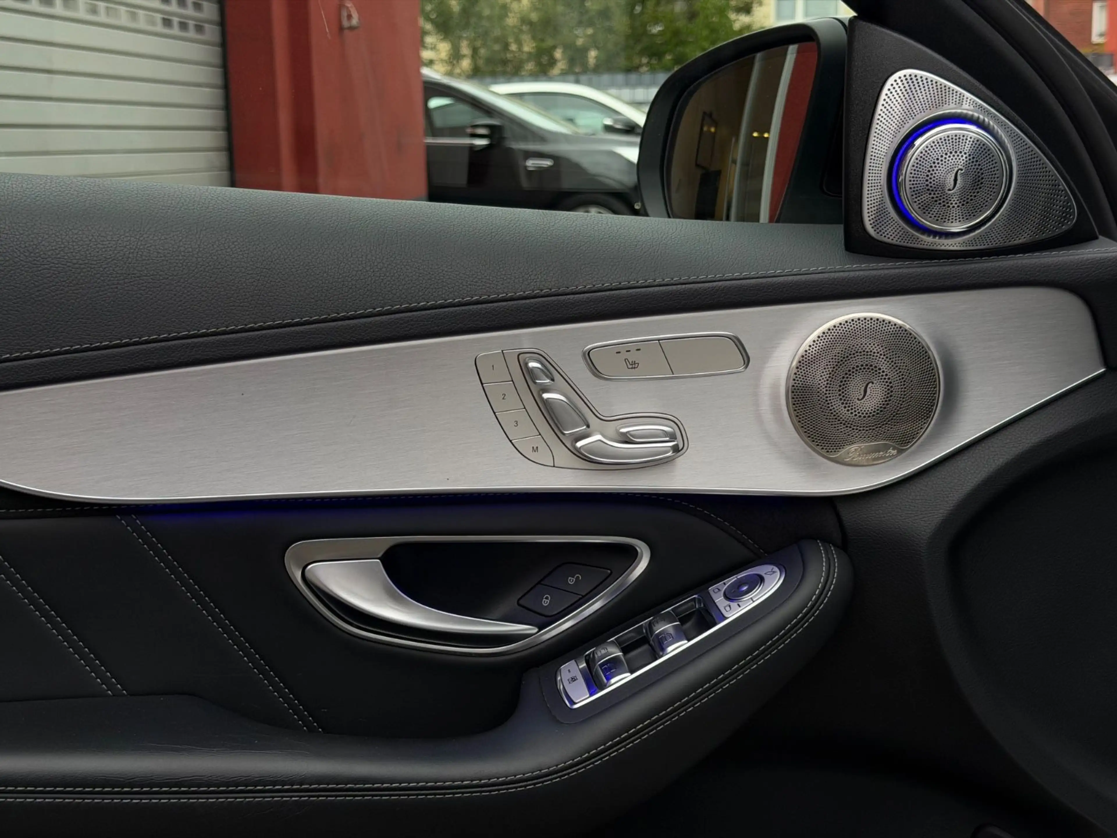 Mercedes-Benz C 63 AMG Lim NAVI/LED/PANORAMA/360°KA/HUD — photo 9