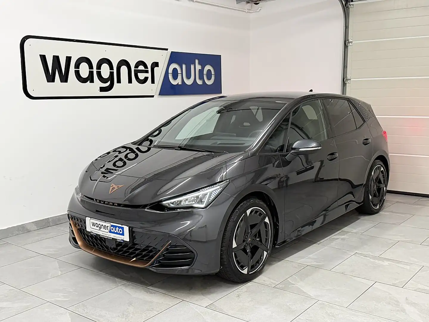 CUPRA Born 77kWh e-Boost.LED/ACC/Navi/HeadUp/Beats Sound/R... Grau - 2
