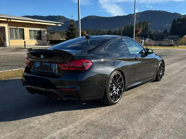 BMW M4 Competition Facelift Ansicht 6