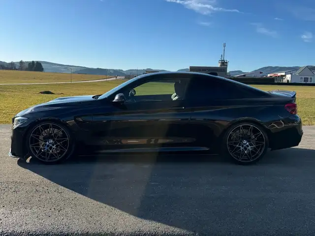 BMW M4 Competition Facelift Ansicht 3