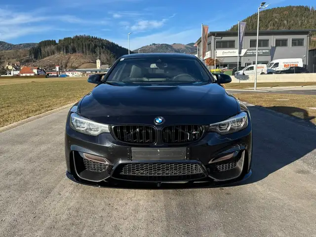 BMW M4 Competition Facelift Ansicht 2